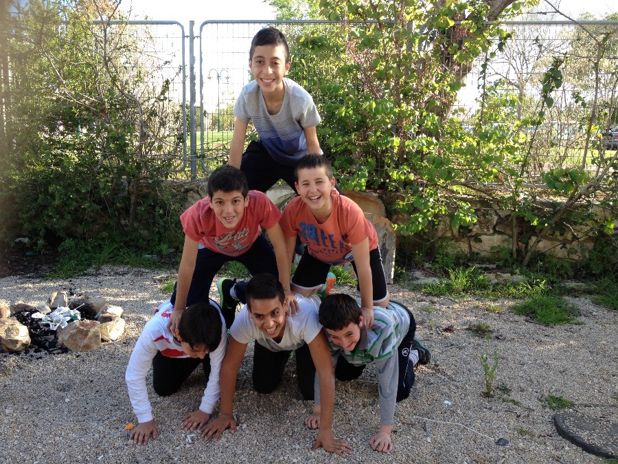 פעילות חפש את המטמון בעדי שכבות  ד', ו' 1.4.2015 347